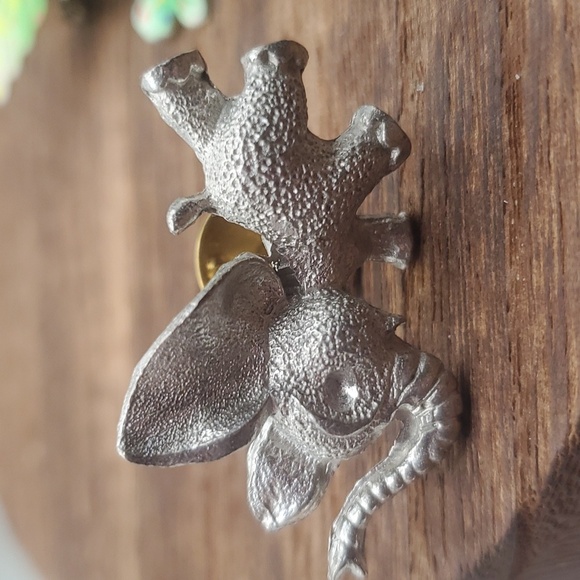 Safari Elephant pin B218‎ - Picture 1 of 3